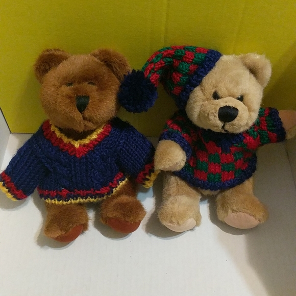 Lot of 8 Vintage Winter Teddy Bears With Removable Knit Sweaters - Picture 4 of 11